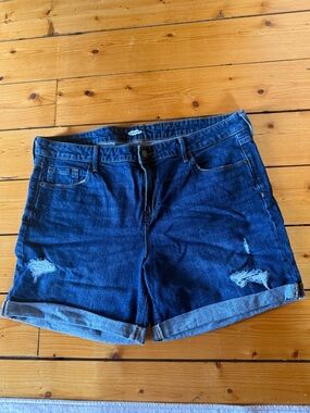 Old Navy Mid-Rise Jean Shorts 3 Inch Inseam Size 14